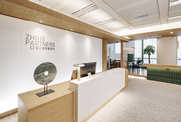 Zhihe-Partners-Lawyers-Office-Studio-DOTCOF (8)