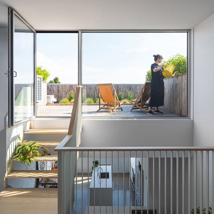 Off Plaza L. McComber – living architecture (10)