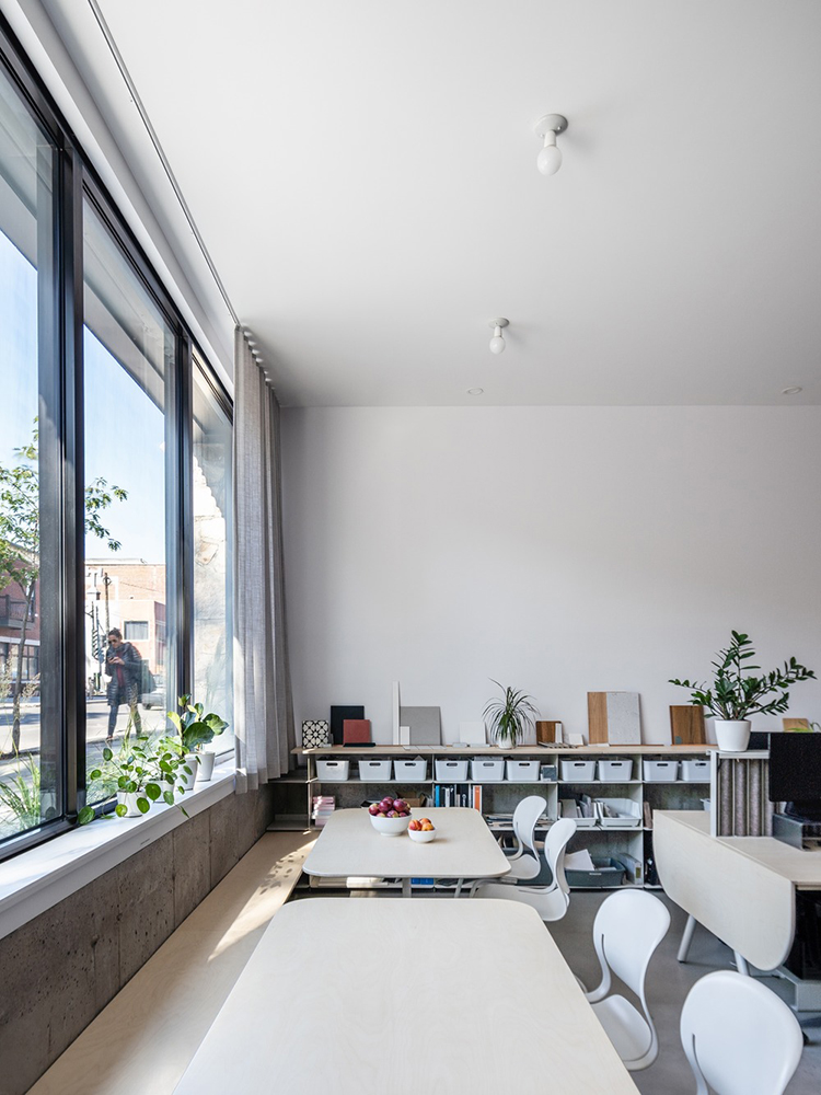 Off Plaza L. McComber – living architecture (14)