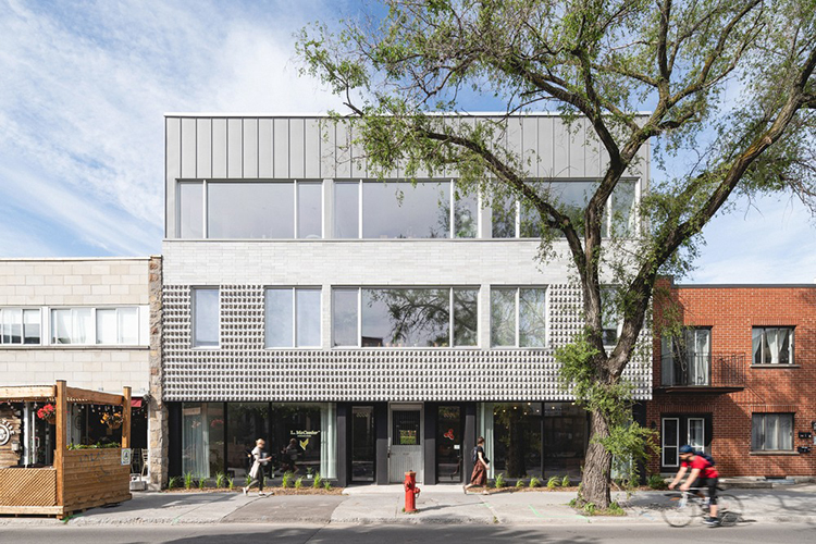 Off Plaza L. McComber – living architecture (2)