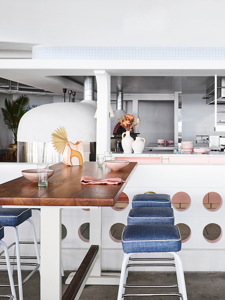 Australian-Coastal-Hospitality-at-its-Finest—Alexander&-CO-(5)