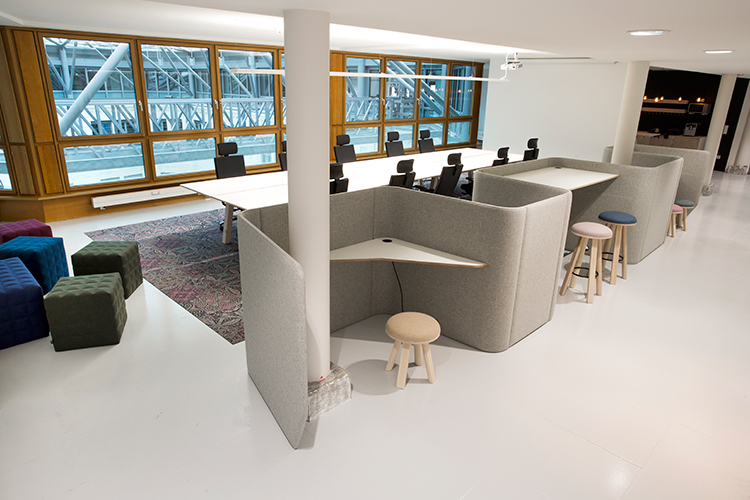CoWork Lounge Inform Contract (11)