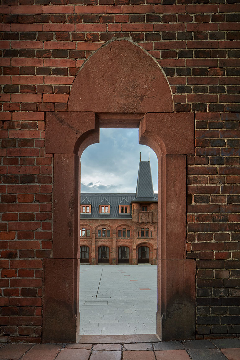 Red Castle ATELIER 38 (18)