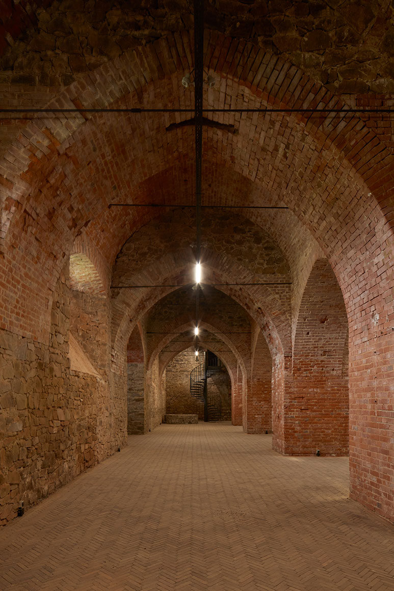 Red Castle ATELIER 38 (9)