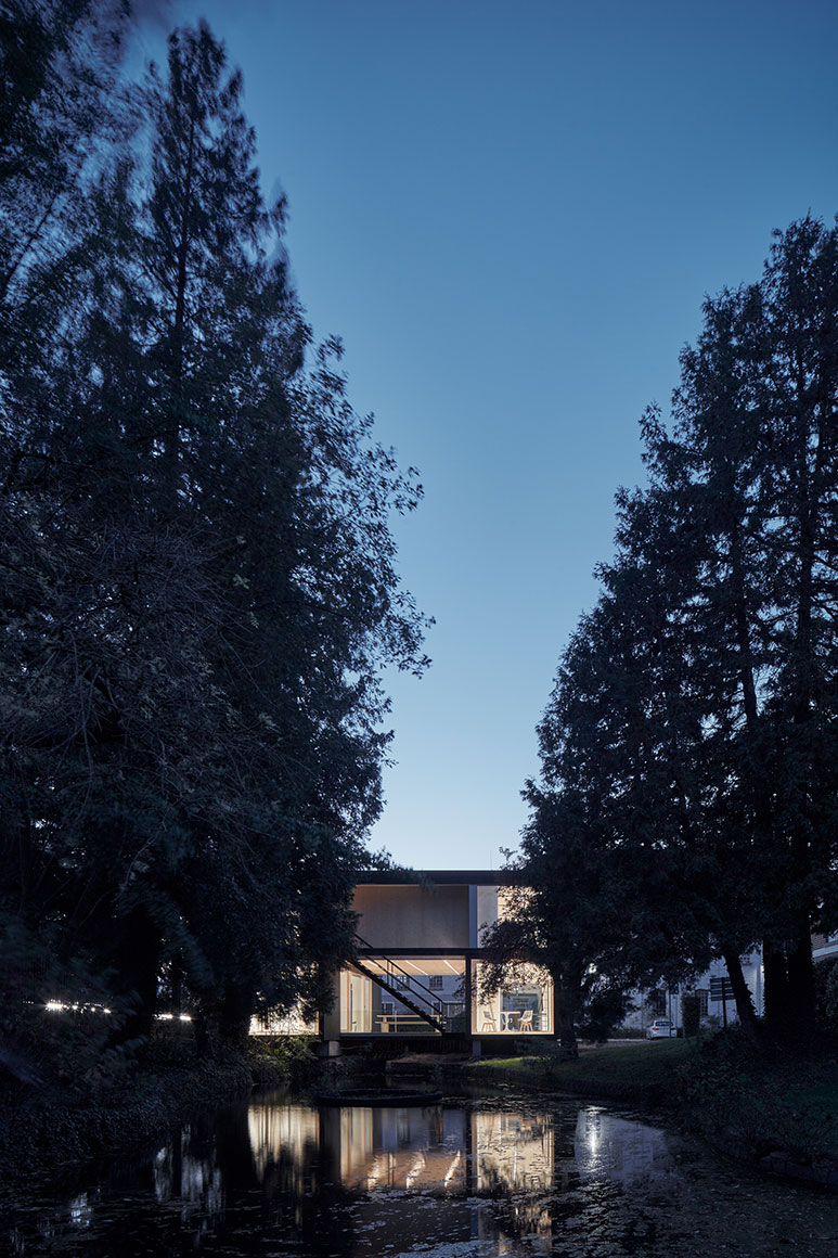 Ark-Shelter_showroom-for-GAB_BoysPlayNice_22