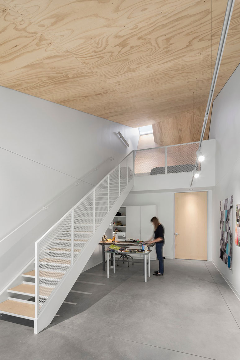 Centre Est-Nord-Est Bourgeois – Lechasseur architectes (2)