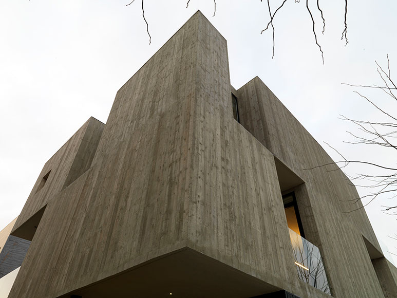 RUBEN-MUEDRA-casa-concreto-hormigon-minimalista-volumen