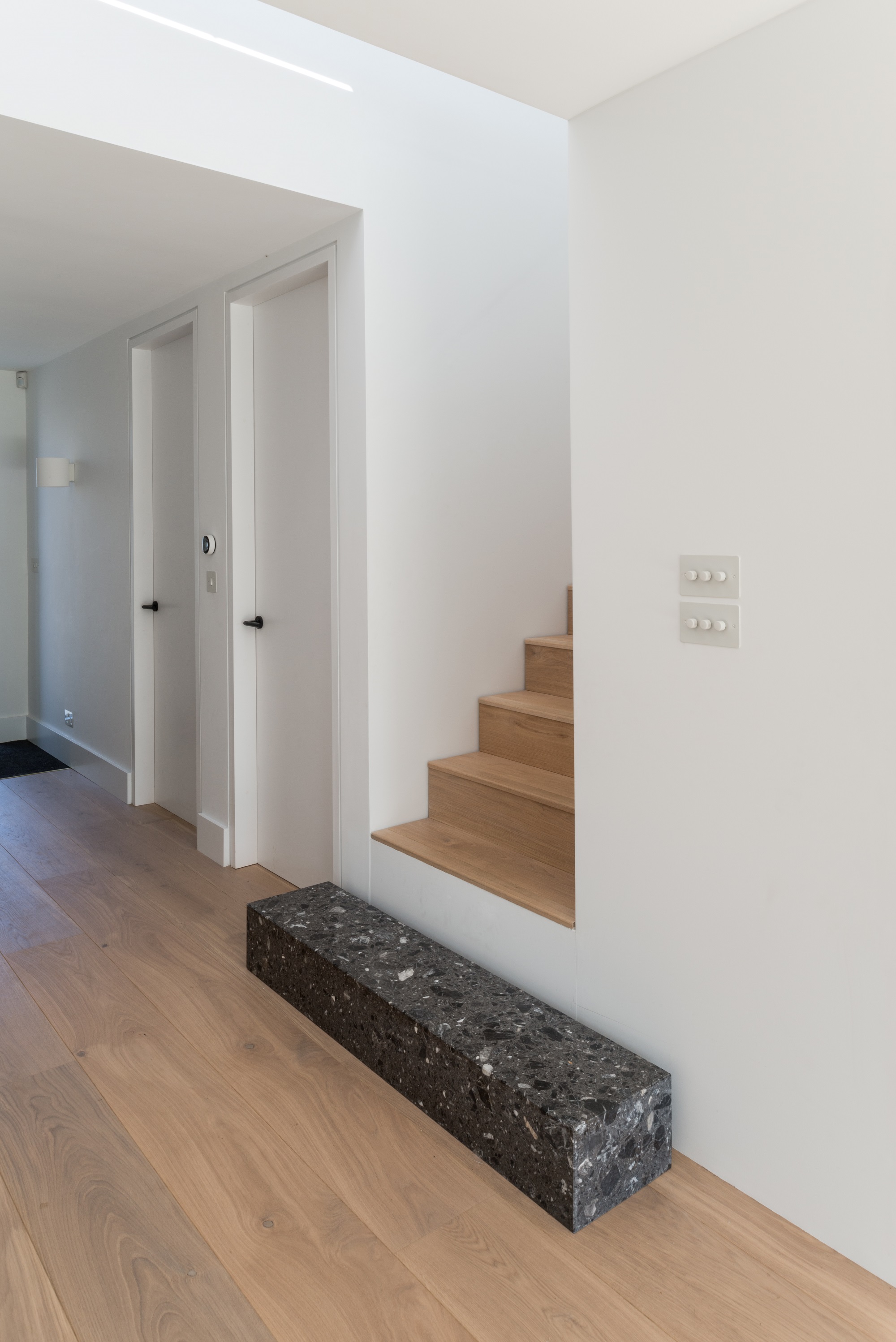 Long Brick House – Bradley Van Der Straeten (11)