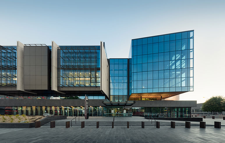 Recinto de Servicios de Emergencia y Justicia de Christchurch Cox Architecture (12)