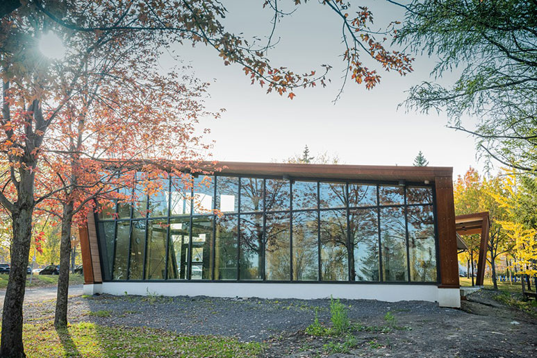 Corten-pavilion–Les-Architectes-Labonté-Marcil-(7)