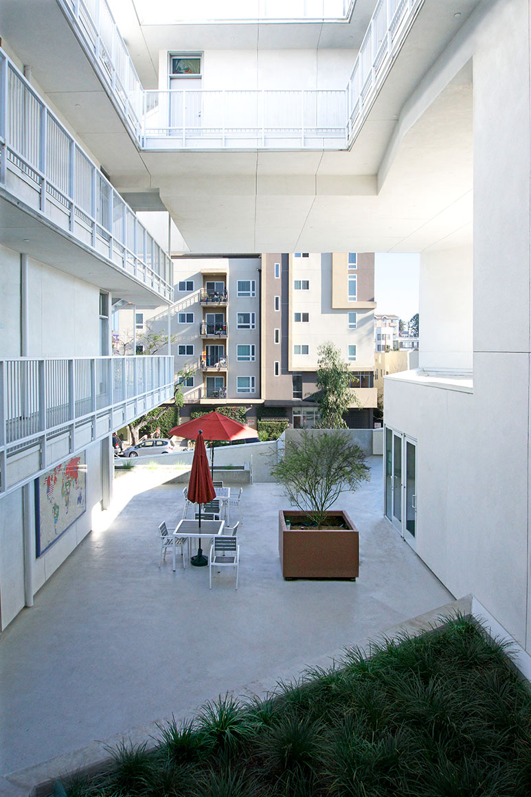 TheSix-015-BrooksScarpa