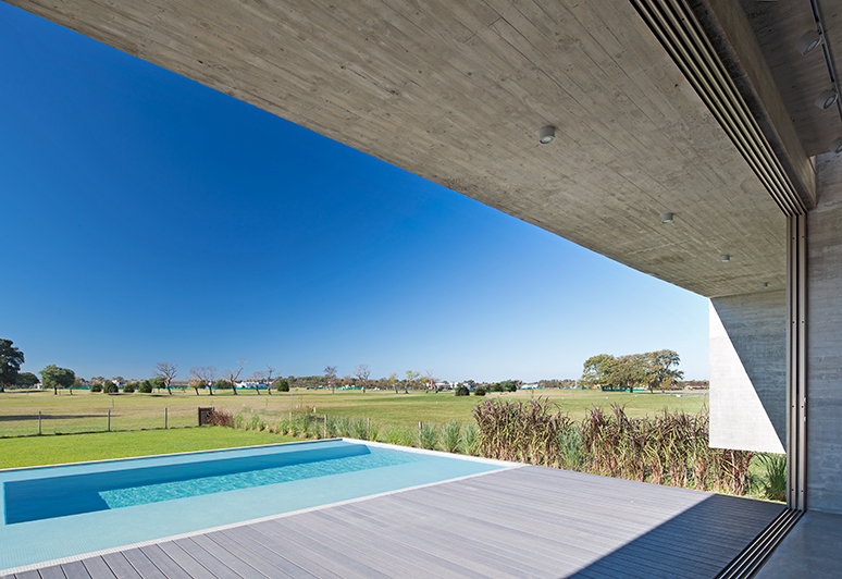 Casa Escobar Arq. Luciano Kruk (3)