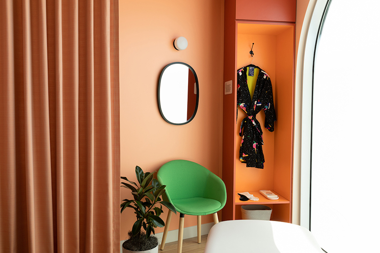 AldaLyArchitecture_TIA-SILVERLAKE_EXAM-ROOM-2_PhotobyMonicaWang