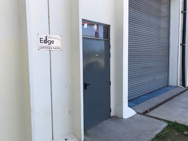 Placa-certificación-Edge—nave-industrial-FV