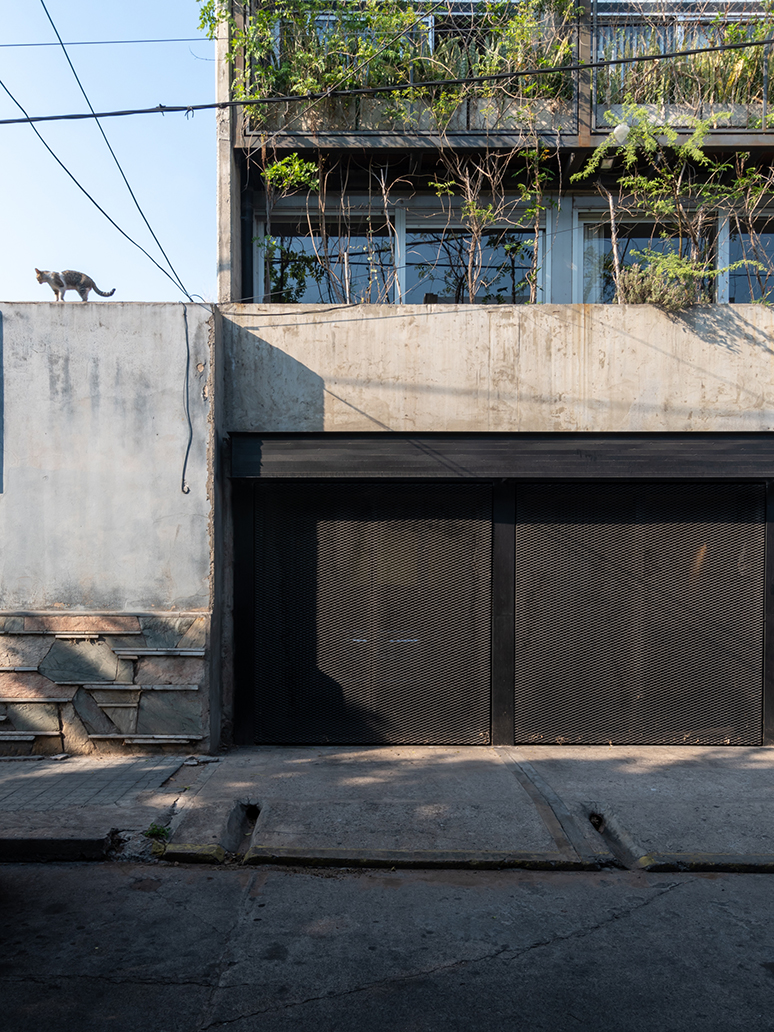 TRIPTICO Arq. Mariela Marchisio – Arq. Cristián Nanzer – Arq. Germán Margherit (2)