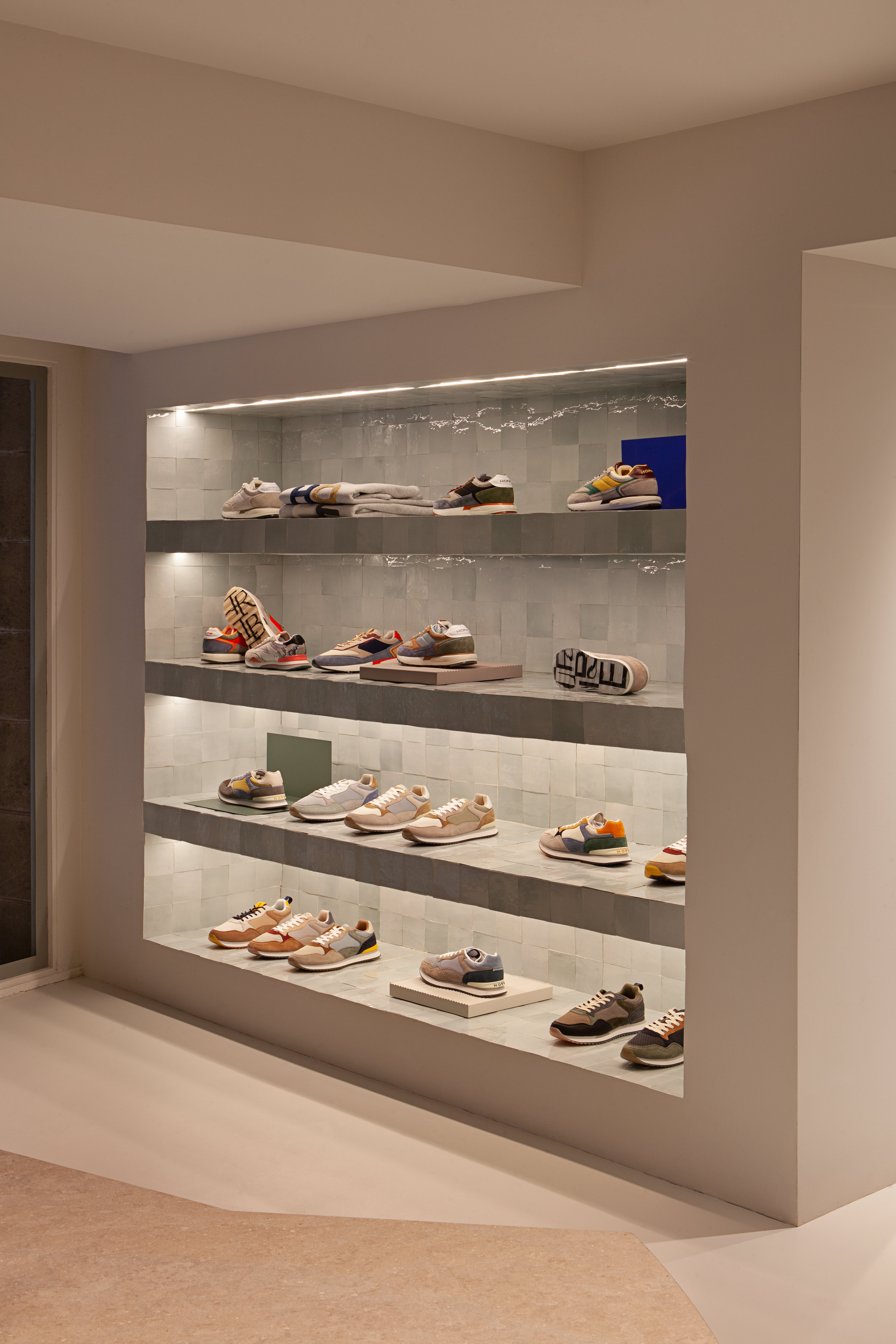 bffc978f-f275-4a6f-a213-dc95194e0080